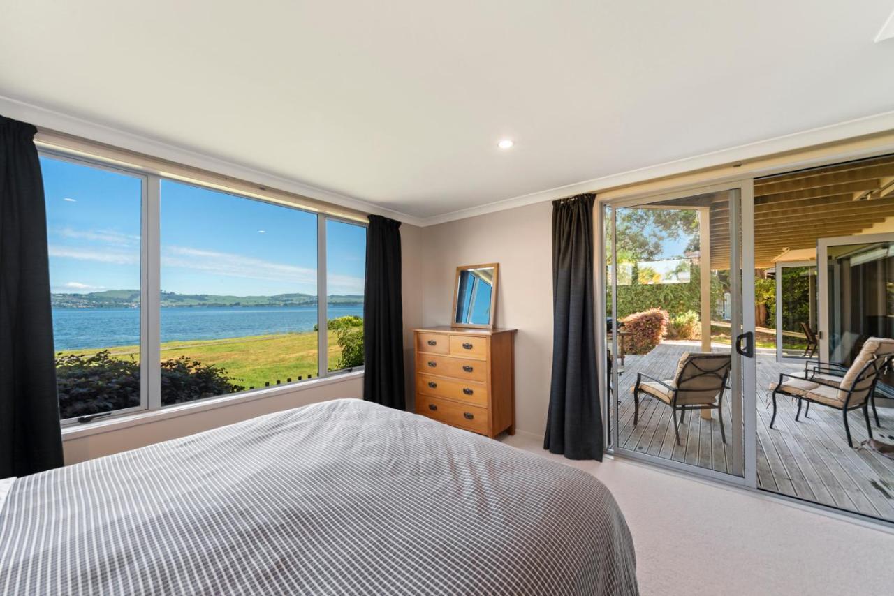 Lakeside Vistas Magic - Rainbow Point Home Taupo Exterior photo